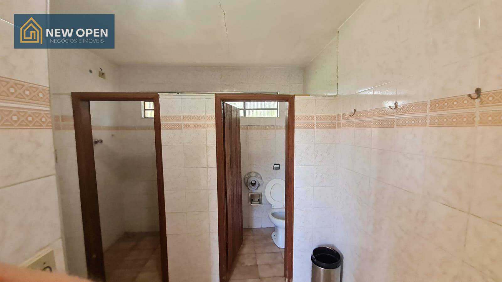 Chácara à venda com 4 quartos, 608m² - Foto 23