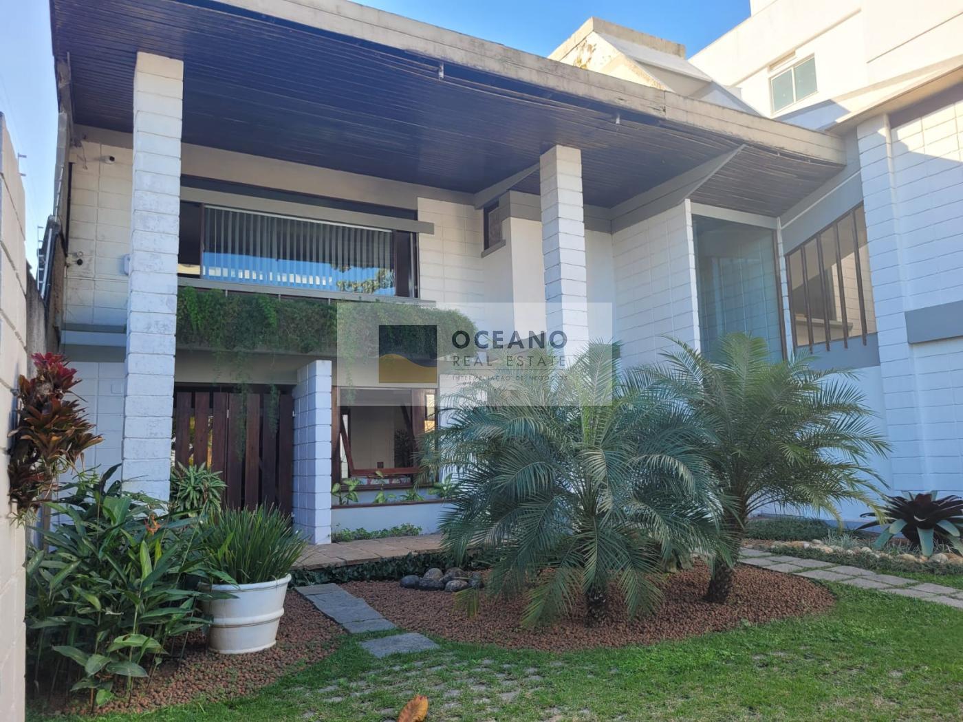 Casa à venda com 4 quartos, 660m² - Foto 2