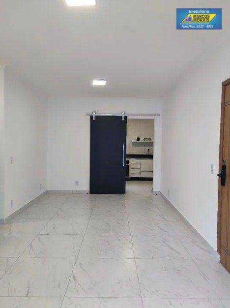 Apartamento à venda com 2 quartos, 69m² - Foto 3