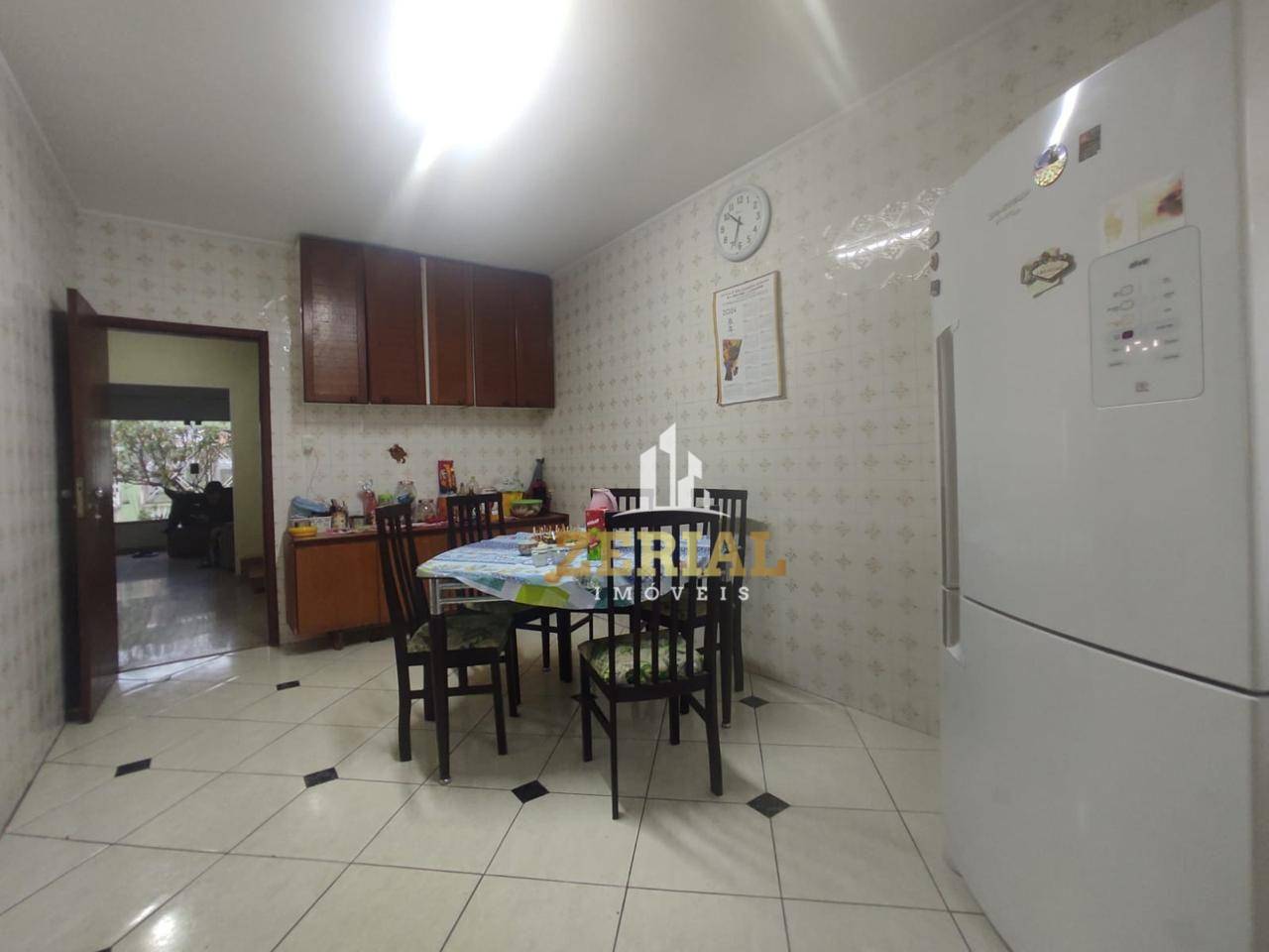 Sobrado à venda com 3 quartos, 237m² - Foto 4