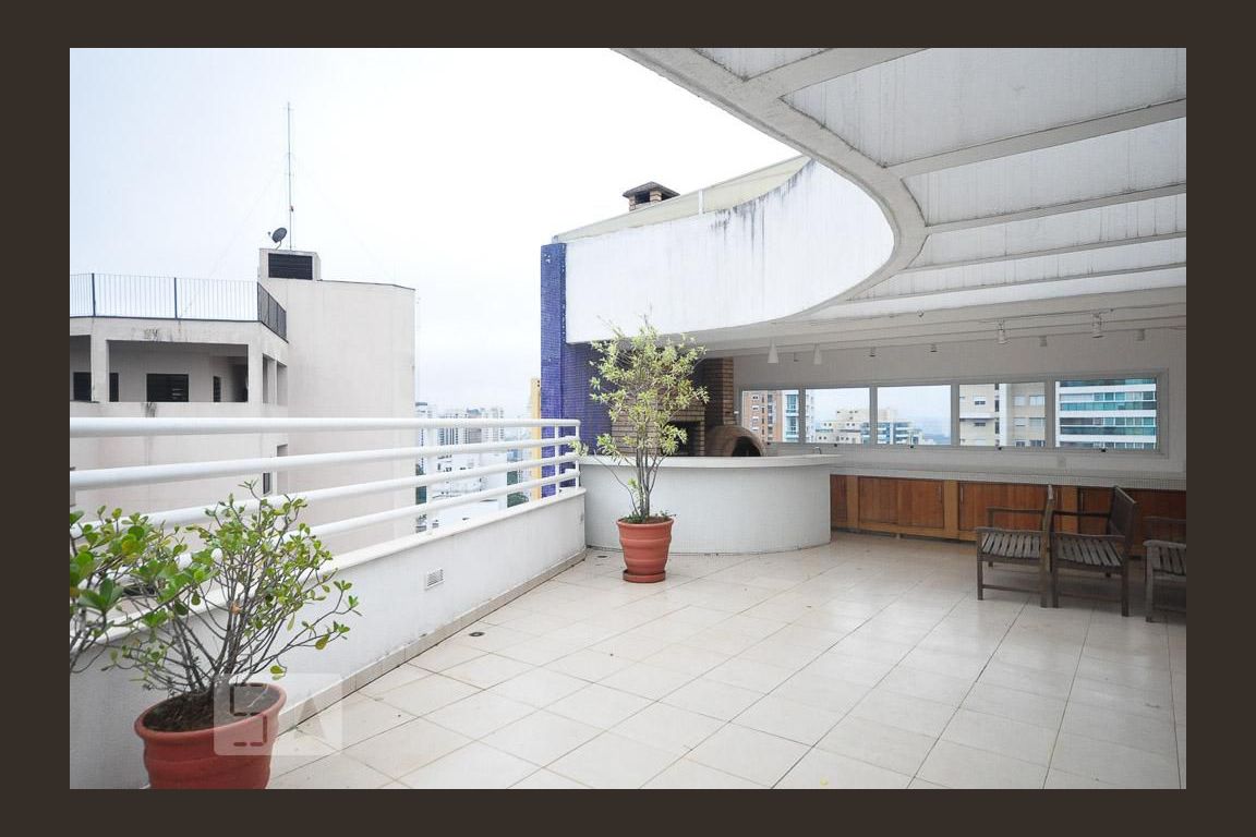 Apartamento à venda com 3 quartos, 131m² - Foto 4