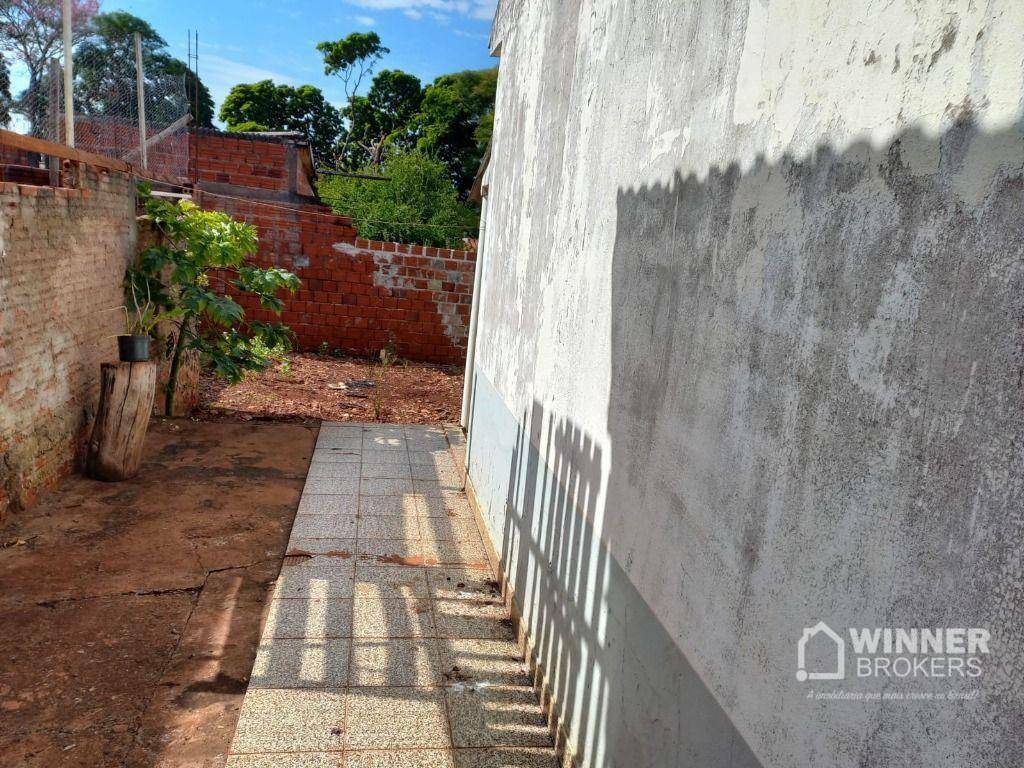 Casa à venda com 3 quartos, 175m² - Foto 4