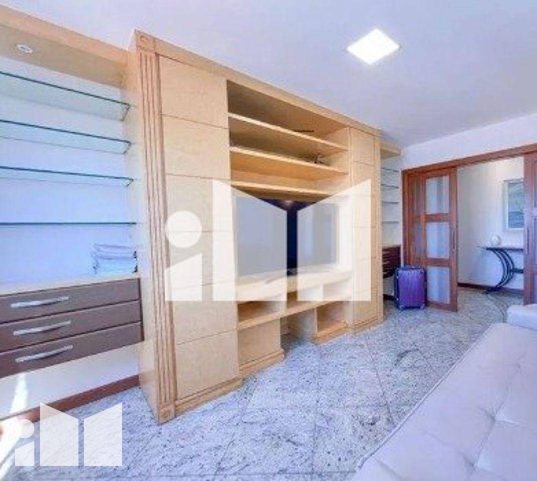 Apartamento à venda com 4 quartos, 330m² - Foto 5