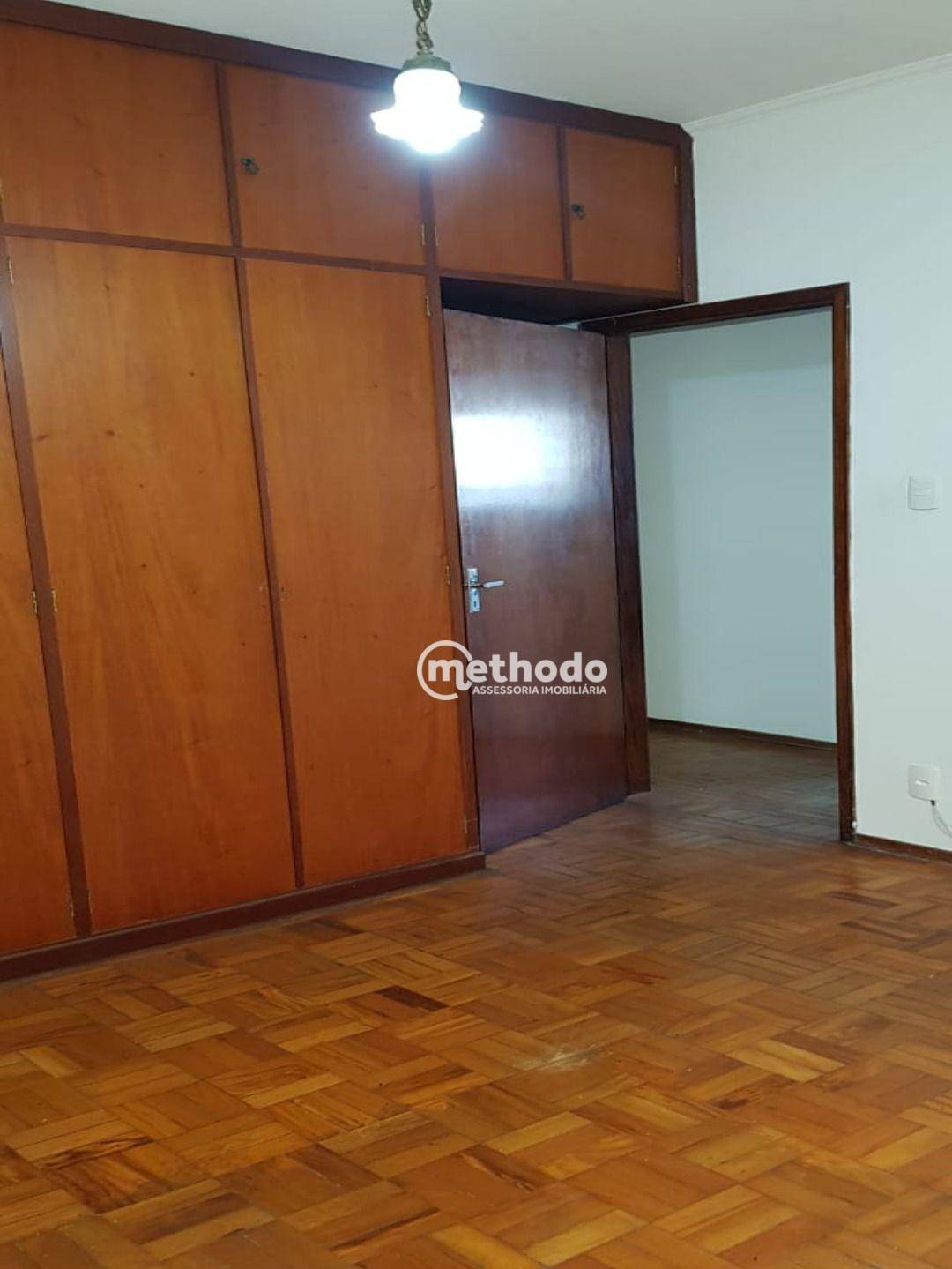 Casa à venda com 3 quartos, 280m² - Foto 12