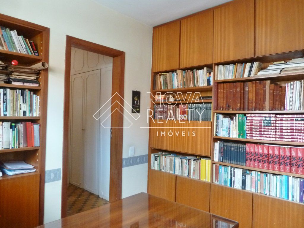 Casa à venda com 3 quartos, 277m² - Foto 18