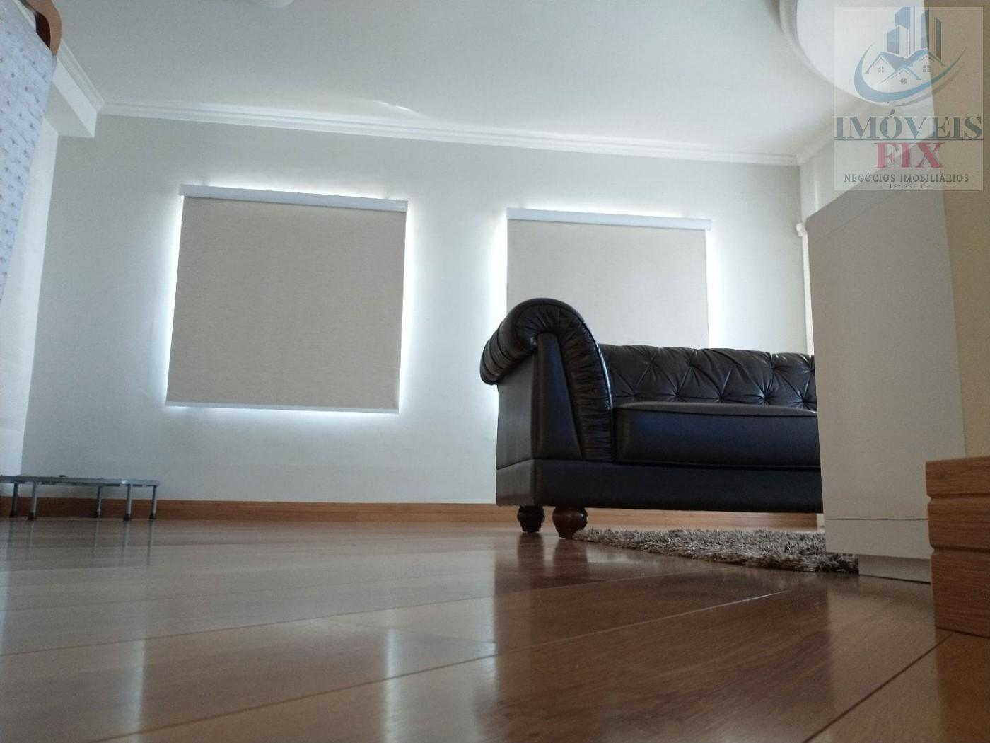 Casa à venda com 4 quartos, 146m² - Foto 4