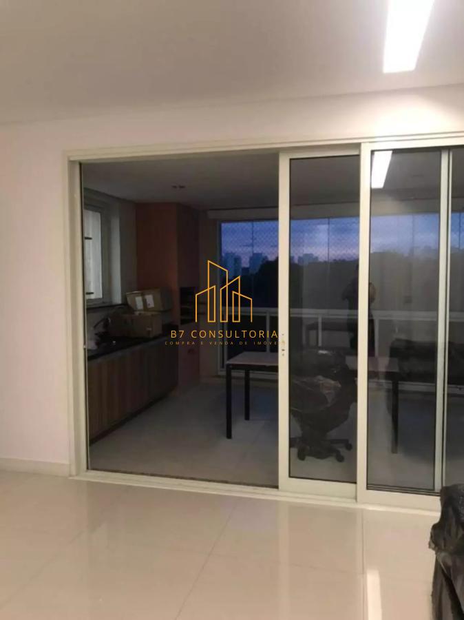 Apartamento para alugar com 3 quartos, 156m² - Foto 4