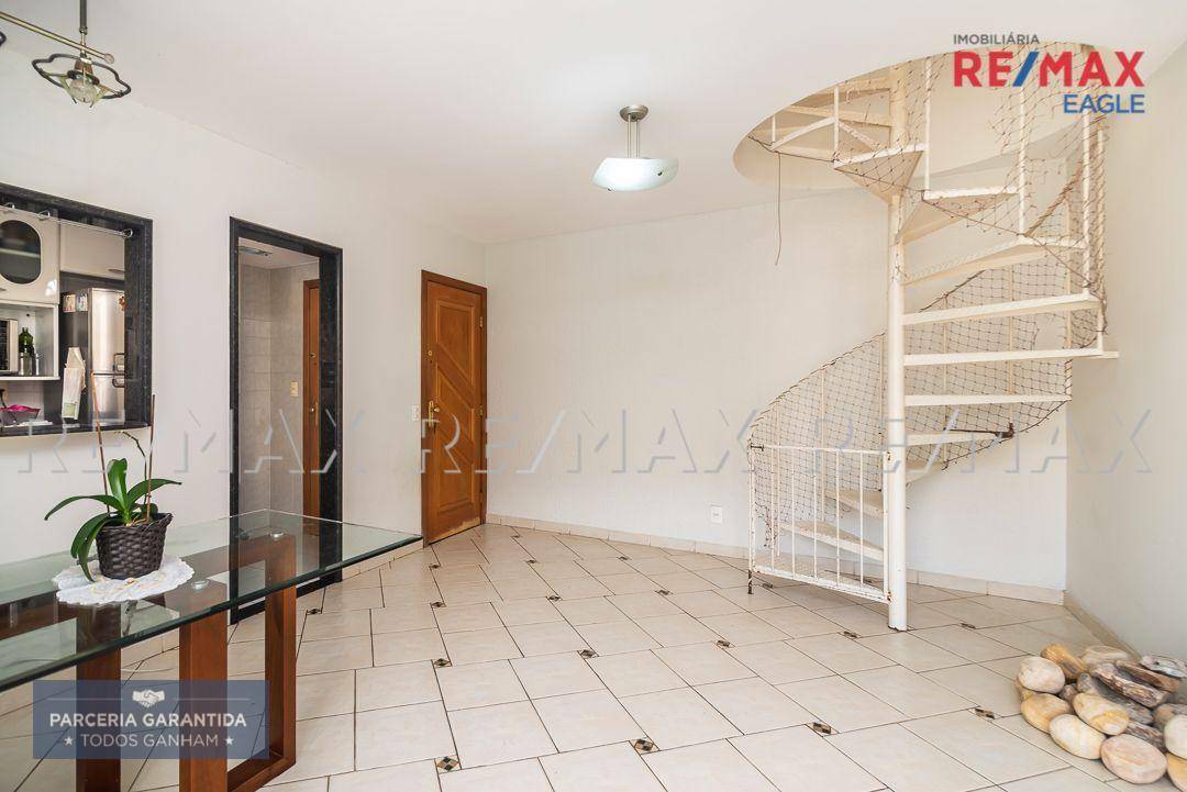 Cobertura à venda com 3 quartos, 169m² - Foto 2