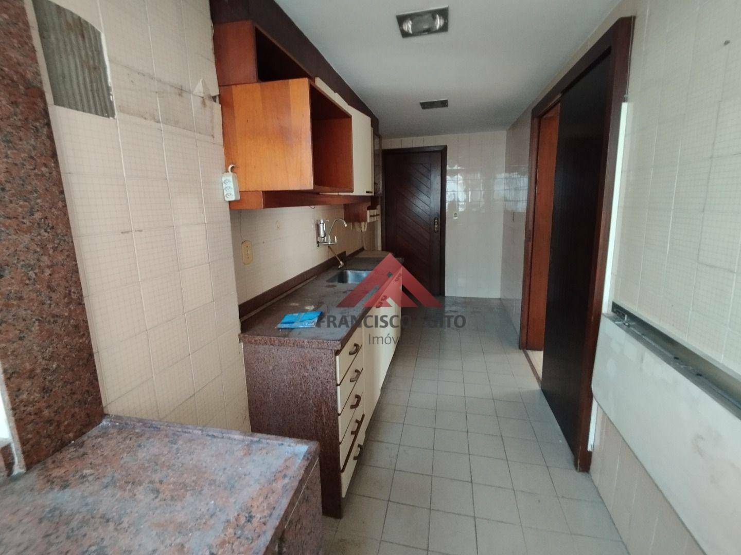 Apartamento à venda com 2 quartos, 70m² - Foto 21