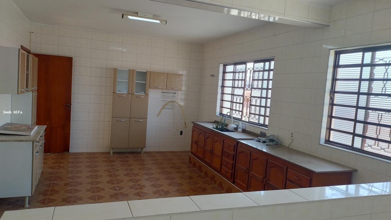 Casa à venda com 4 quartos, 250m² - Foto 53