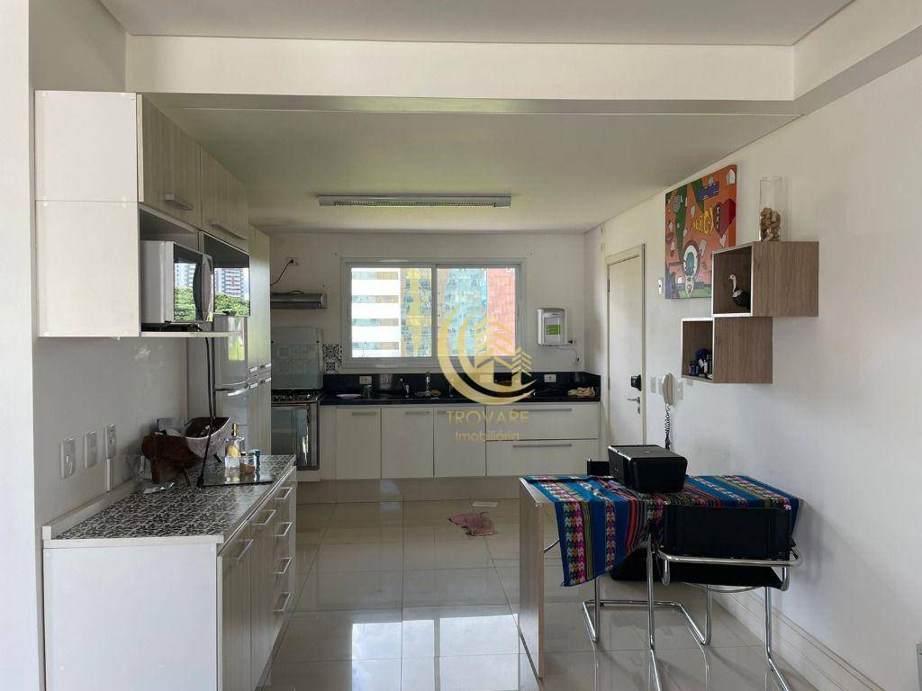 Apartamento à venda com 3 quartos, 253m² - Foto 9