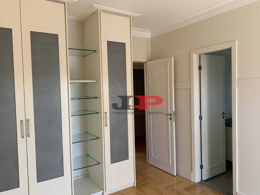 Apartamento à venda com 4 quartos, 248m² - Foto 32