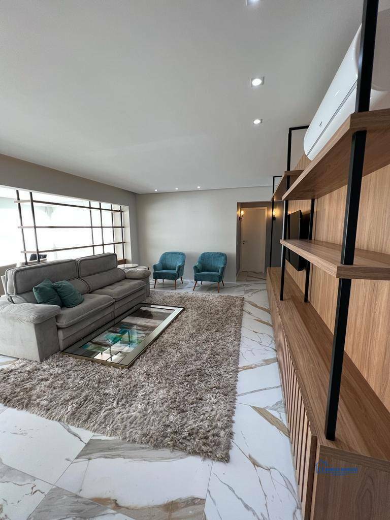 Apartamento à venda com 3 quartos, 141m² - Foto 11