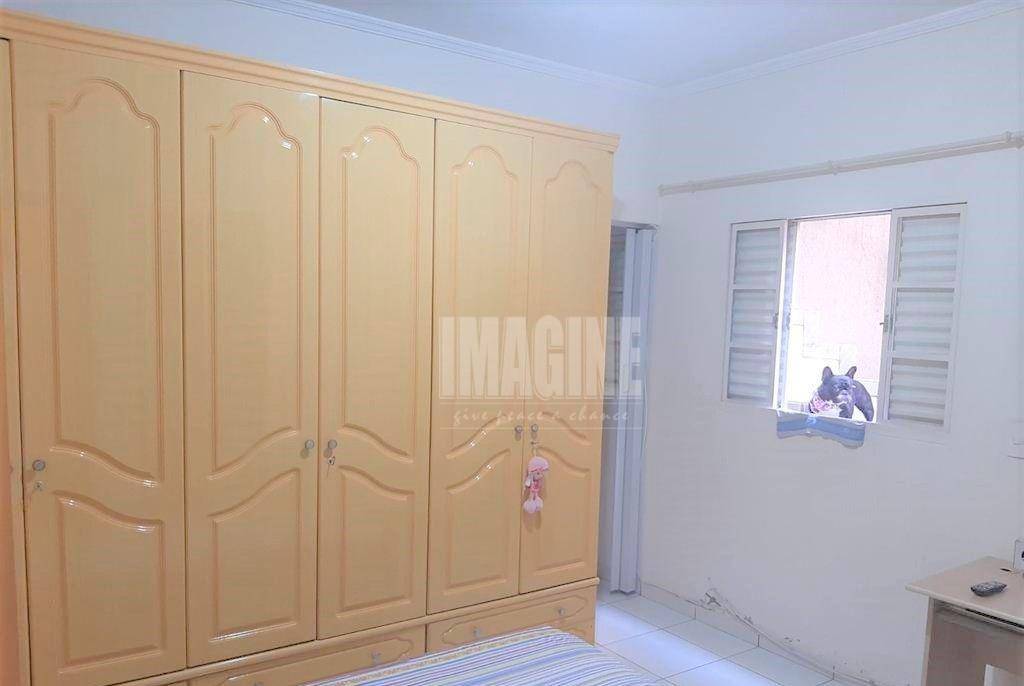 Sobrado à venda com 5 quartos, 200m² - Foto 9