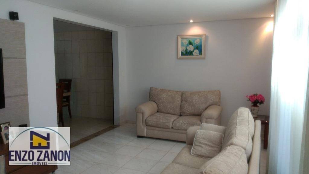 Sobrado à venda com 3 quartos, 274m² - Foto 2