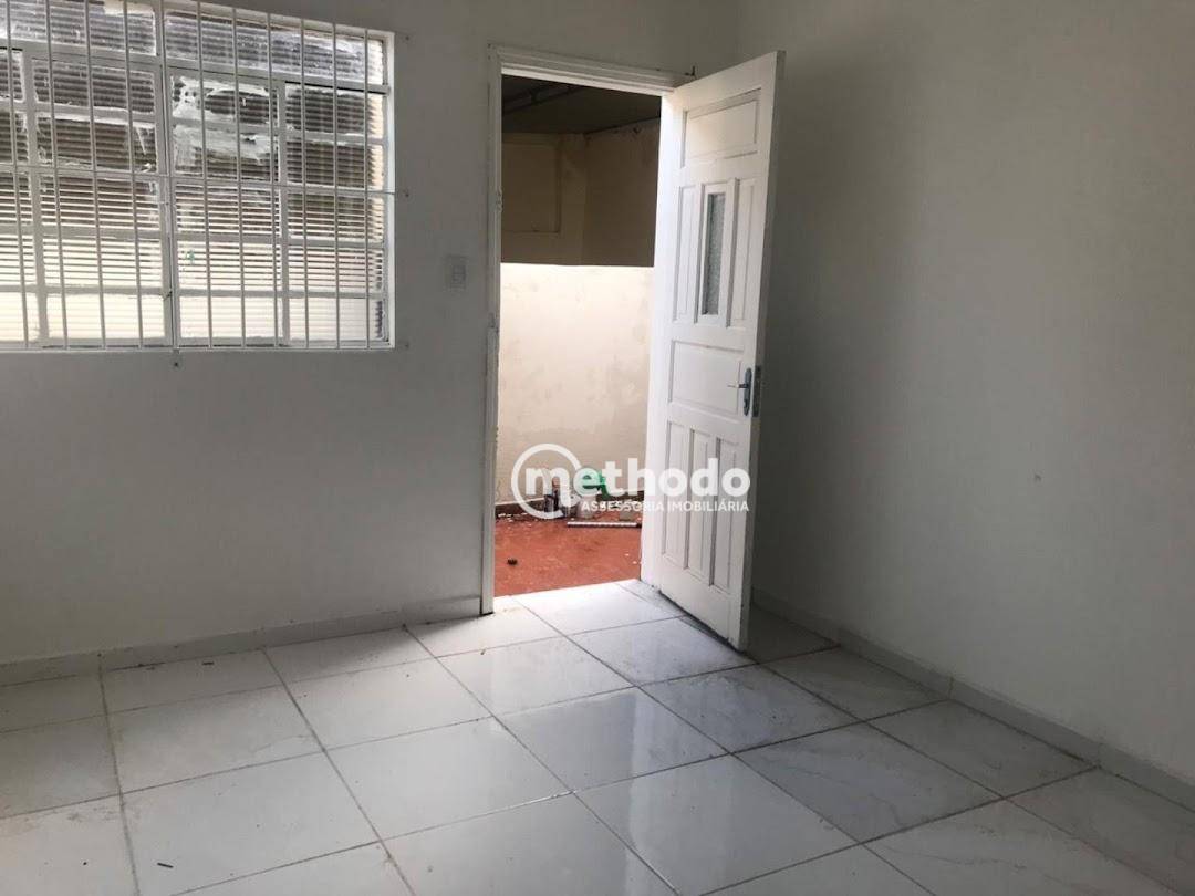 Casa à venda com 1 quarto, 243m² - Foto 7