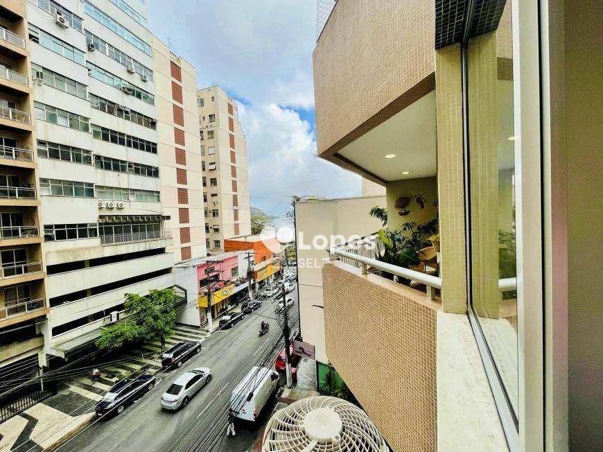 Apartamento à venda com 3 quartos, 150m² - Foto 1