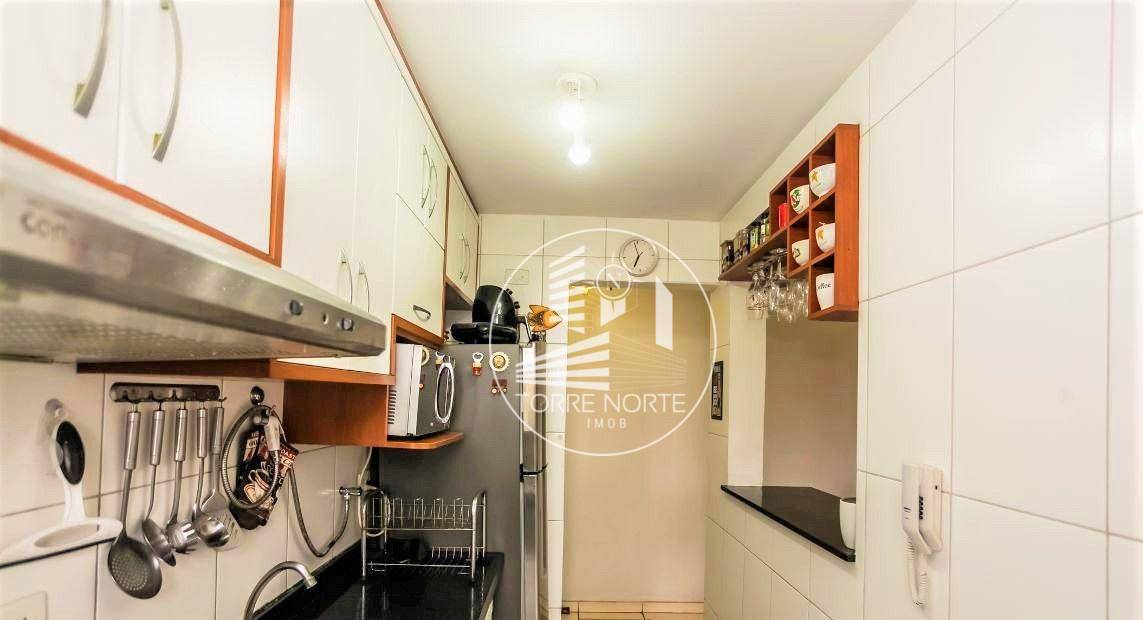 Apartamento à venda com 2 quartos, 48m² - Foto 13