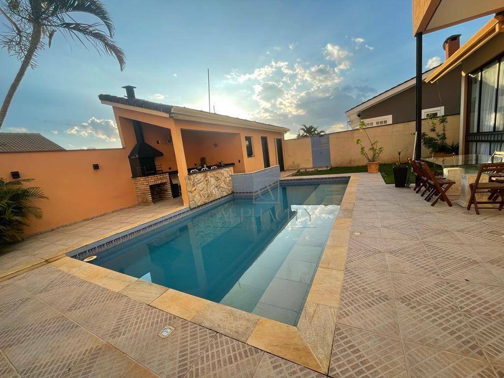 Casa de Condomínio à venda com 4 quartos, 400m² - Foto 25