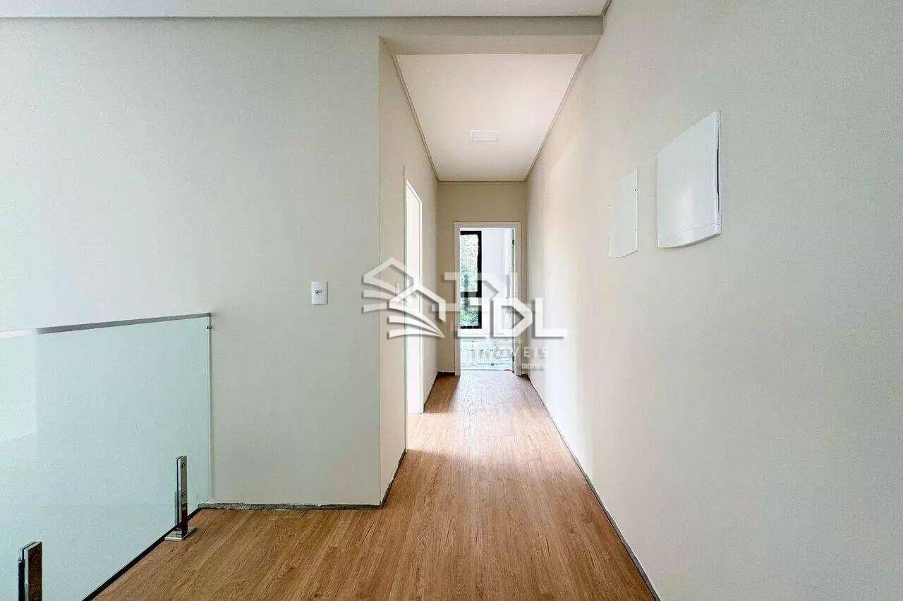 Casa à venda com 3 quartos, 204m² - Foto 22