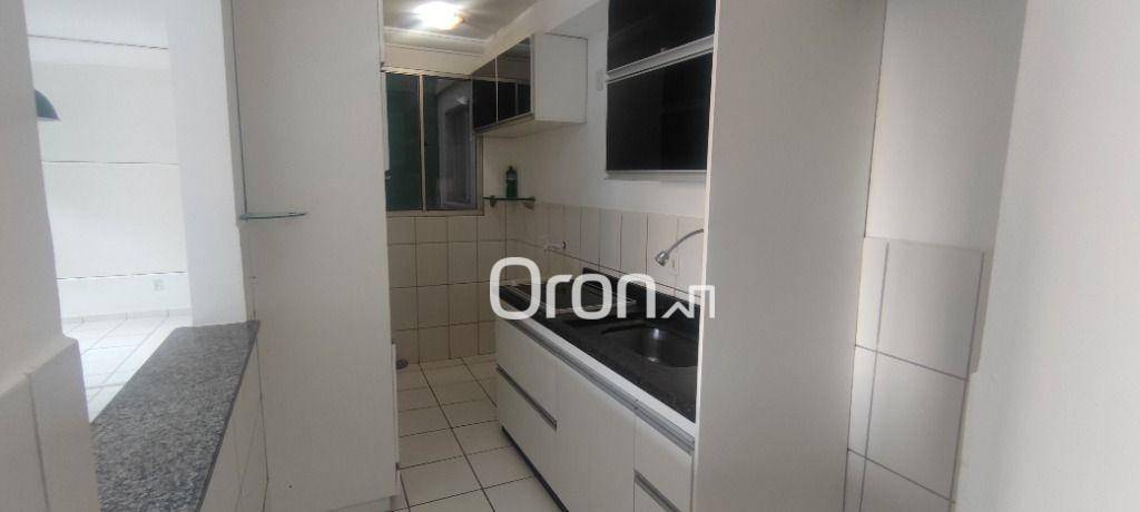 Apartamento à venda com 2 quartos, 65m² - Foto 3