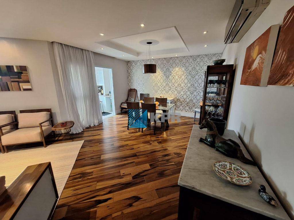 Apartamento para alugar com 3 quartos, 180m² - Foto 2