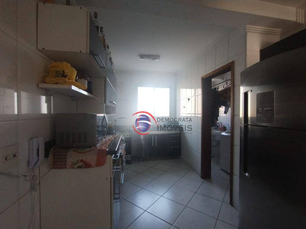 Apartamento à venda com 3 quartos, 95m² - Foto 12