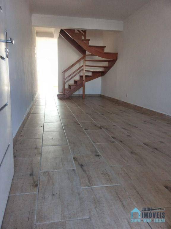 Sobrado à venda com 2 quartos, 50m² - Foto 4