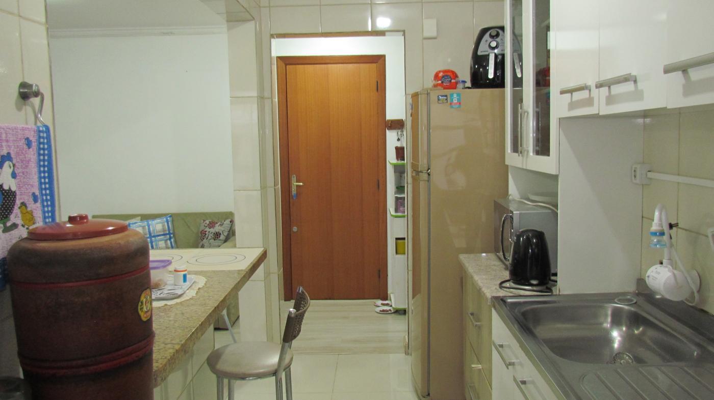 Apartamento à venda com 2 quartos, 60m² - Foto 11