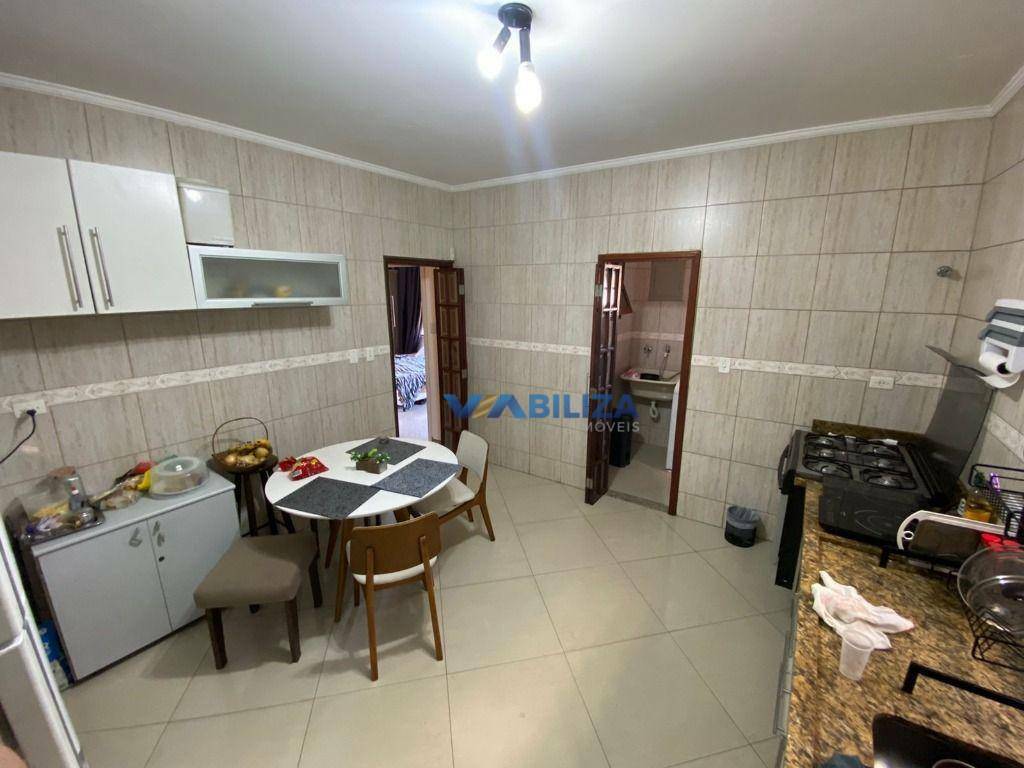 Sobrado à venda com 6 quartos, 364m² - Foto 19