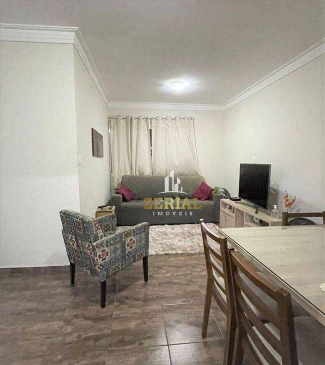 Apartamento à venda com 2 quartos, 70m² - Foto 2