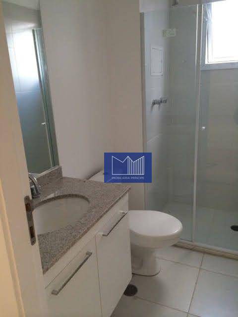 Apartamento para alugar com 2 quartos, 65m² - Foto 12