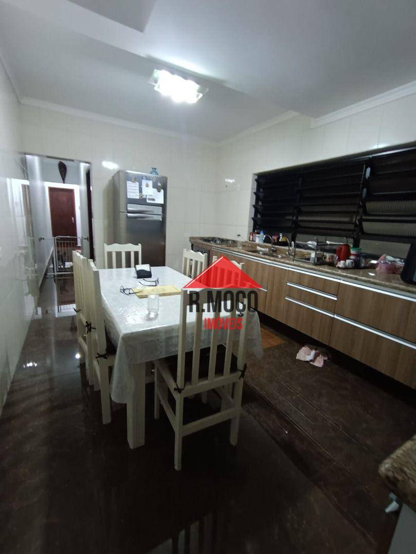 Sobrado à venda com 3 quartos, 150m² - Foto 9