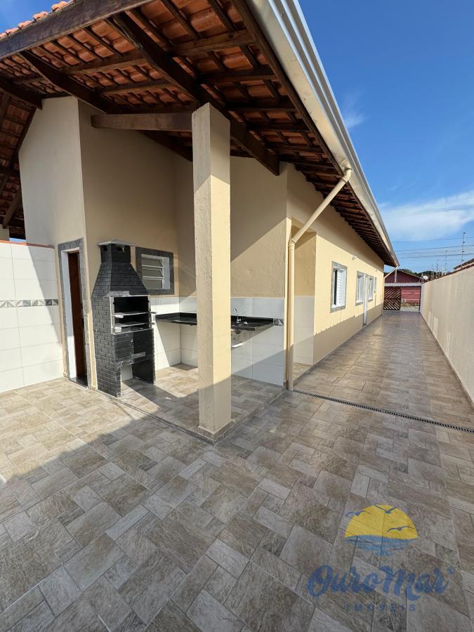 Casa à venda com 2 quartos, 57m² - Foto 2