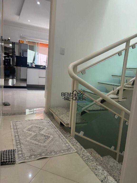 Sobrado à venda com 4 quartos, 200m² - Foto 42