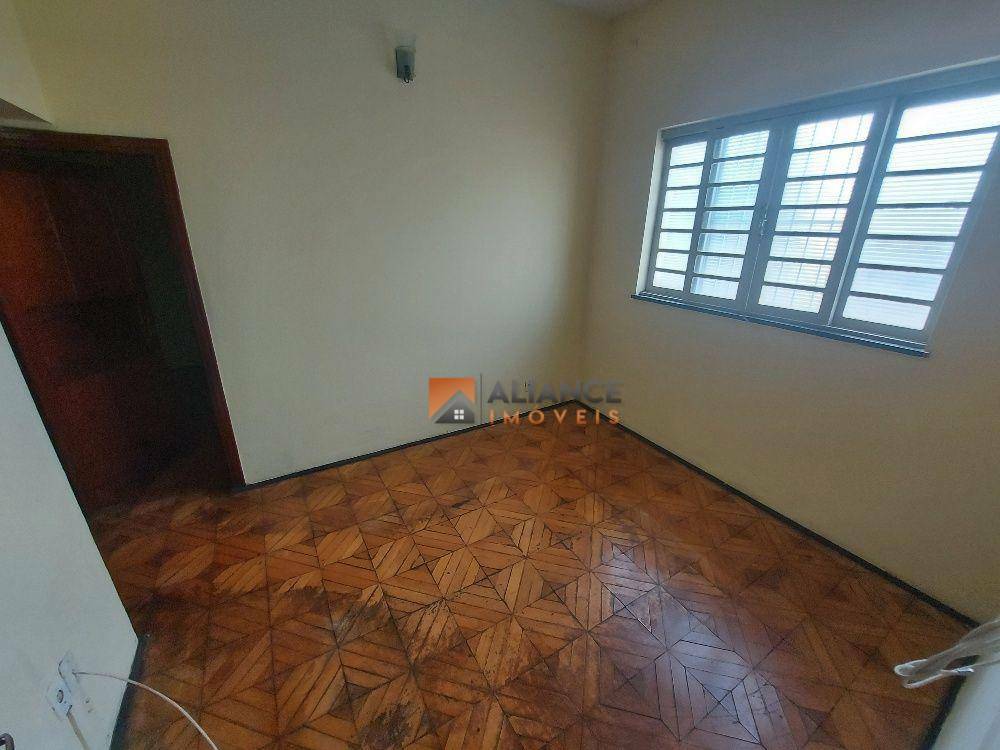 Casa para alugar com 2 quartos, 60m² - Foto 3