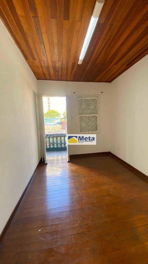 Casa para alugar com 2 quartos, 35m² - Foto 1