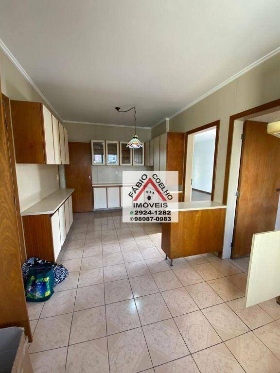 Apartamento à venda com 3 quartos, 135m² - Foto 9