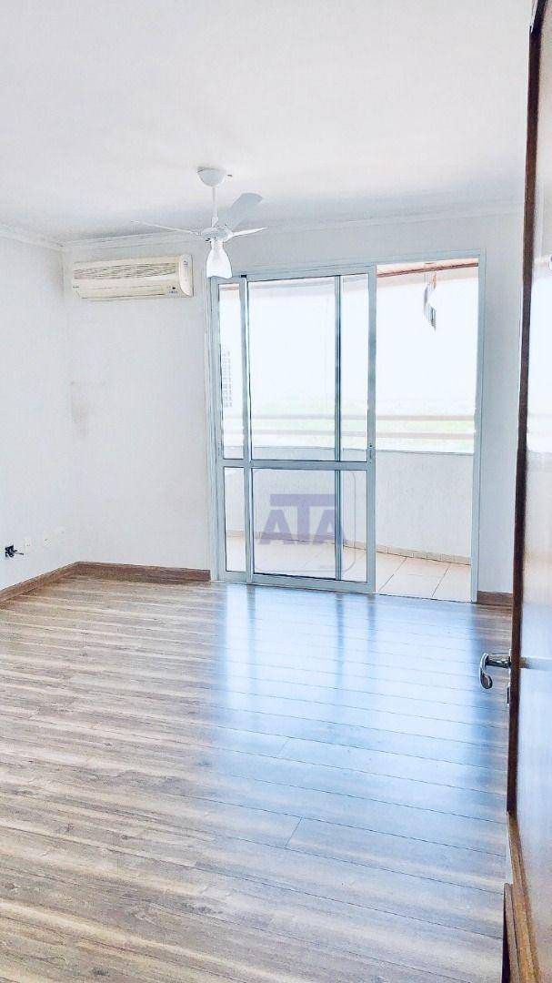 Apartamento à venda com 3 quartos, 170m² - Foto 2