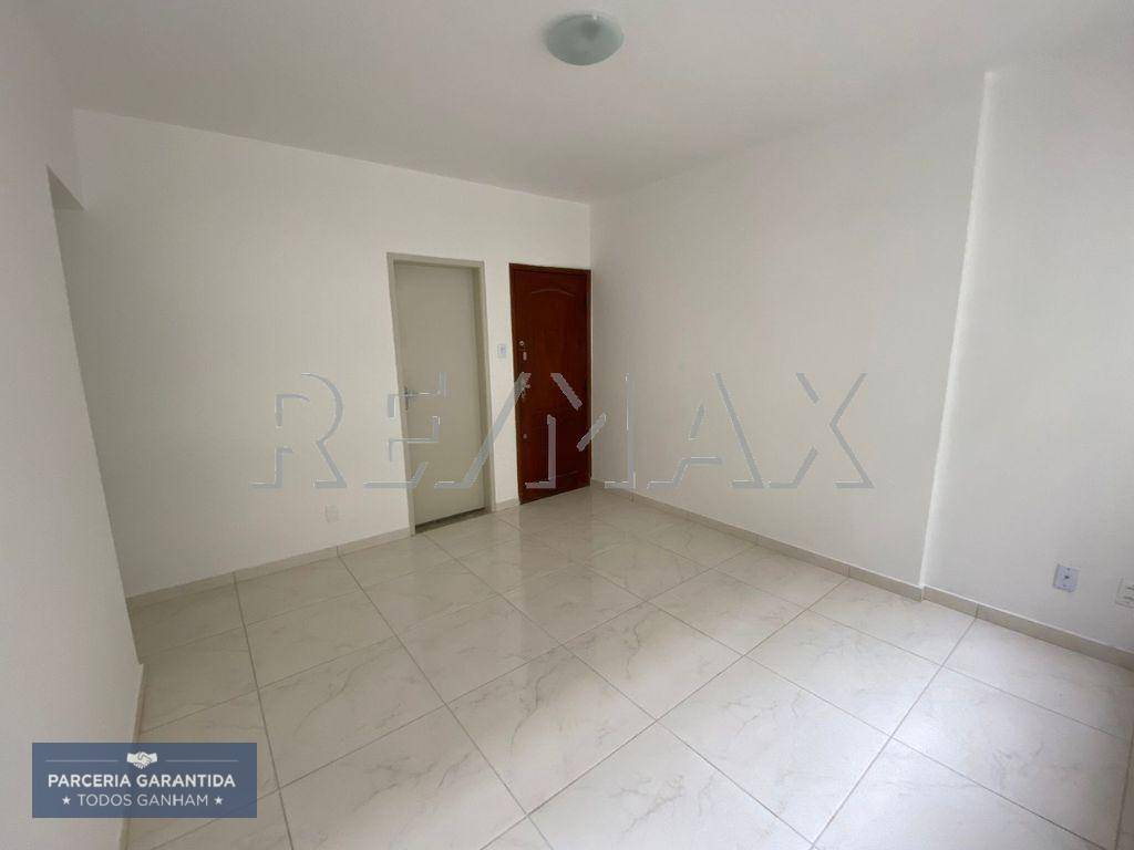 Apartamento para alugar com 2 quartos, 65m² - Foto 2