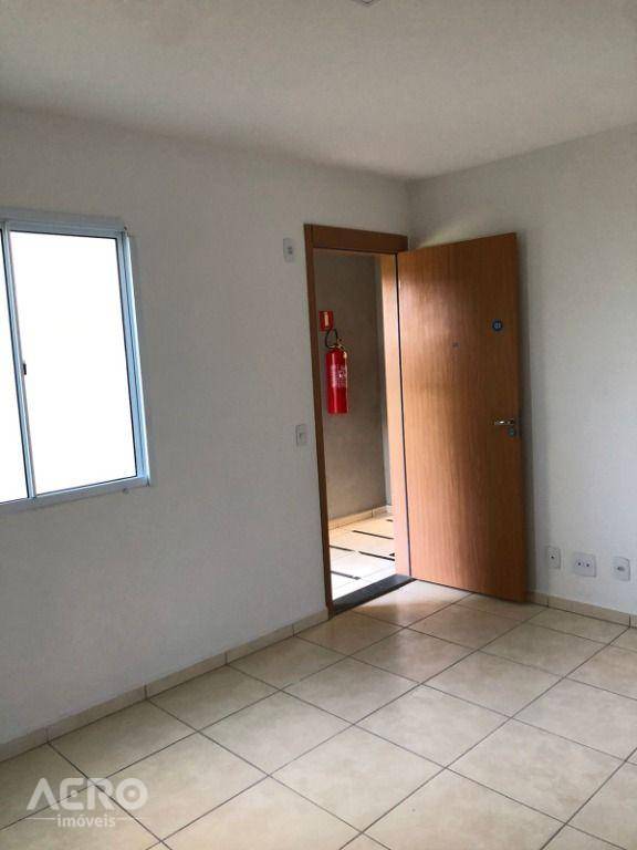 Apartamento à venda com 2 quartos, 43m² - Foto 10