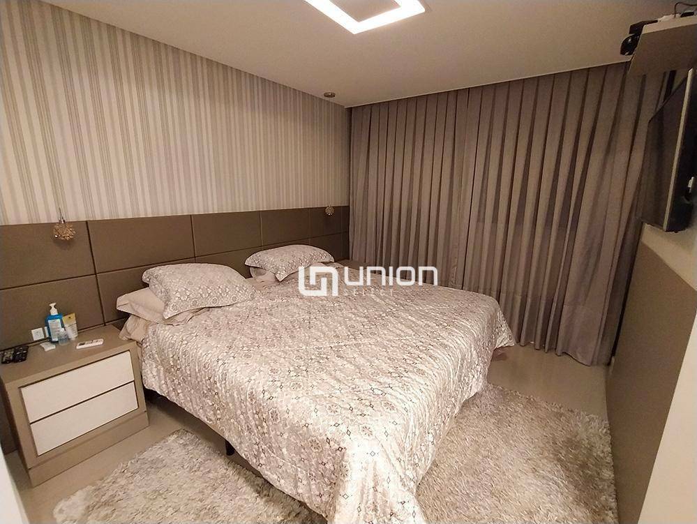 Apartamento à venda com 3 quartos, 134m² - Foto 11