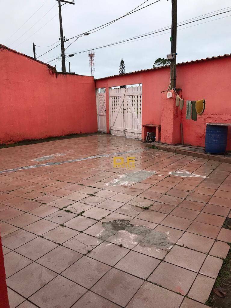 Casa à venda com 2 quartos, 1M2 - Foto 1