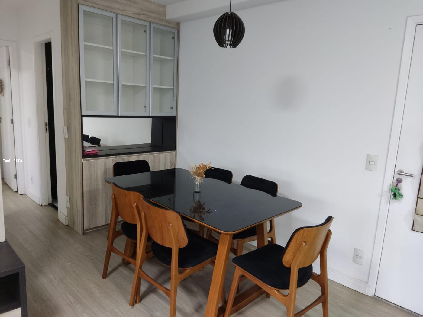 Apartamento à venda com 2 quartos, 60m² - Foto 2