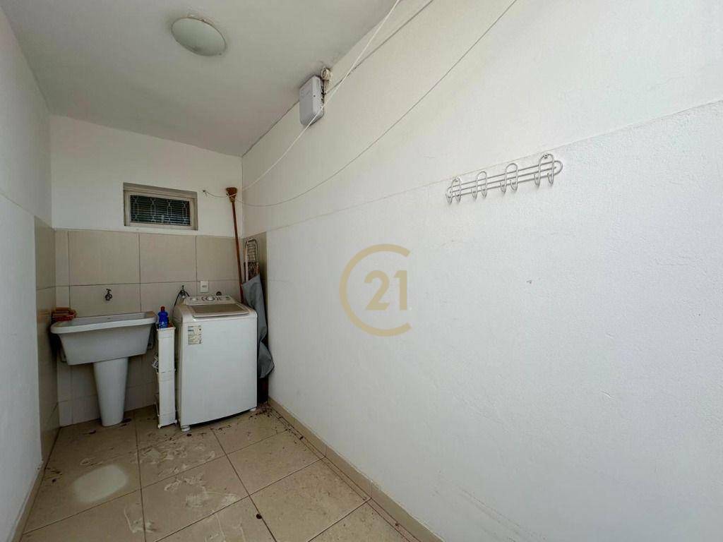 Casa à venda e aluguel com 3 quartos, 110m² - Foto 8