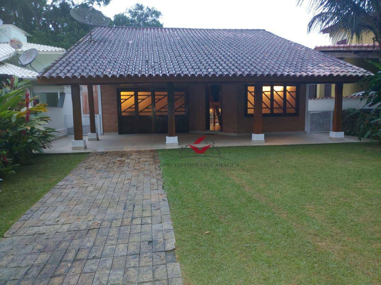 Casa de Condomínio à venda com 5 quartos, 256m² - Foto 2