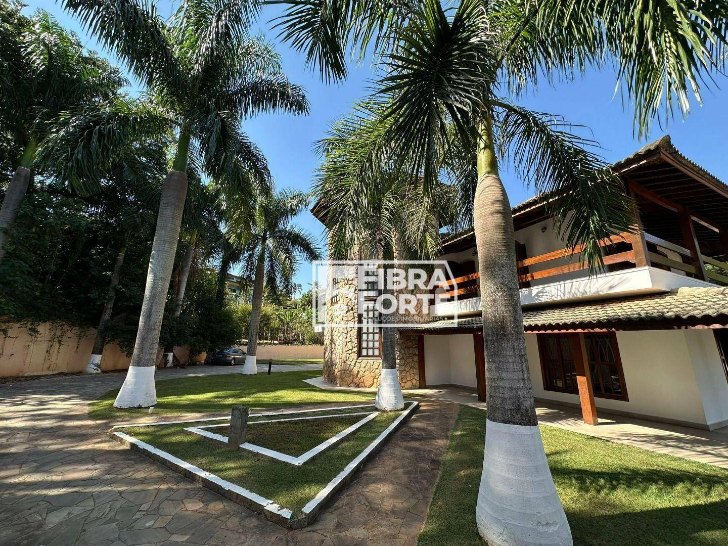 Casa de Condomínio para alugar com 4 quartos, 600m² - Foto 8