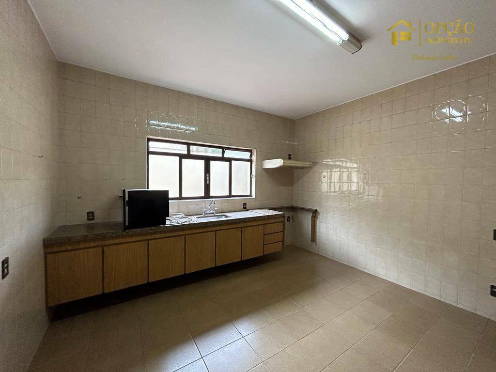 Casa à venda com 3 quartos, 337m² - Foto 16