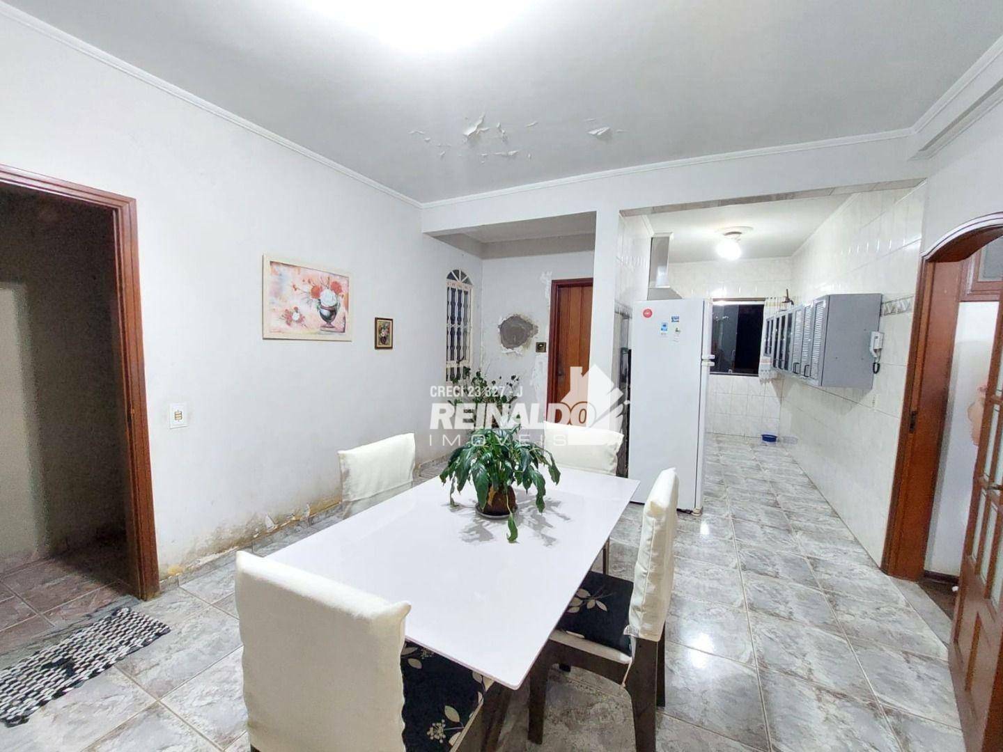 Casa à venda com 2 quartos, 217m² - Foto 10