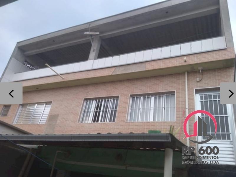 Sobrado à venda com 4 quartos, 250m² - Foto 2